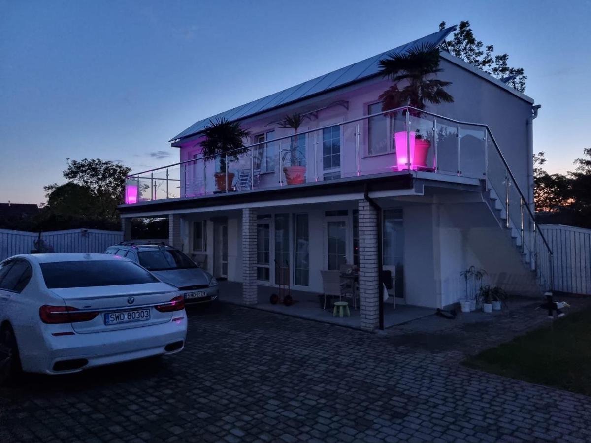 Al Mare-Villa Z Klimatyzacja อุสตรอเนียมอร์สเกีย ภายนอก รูปภาพ